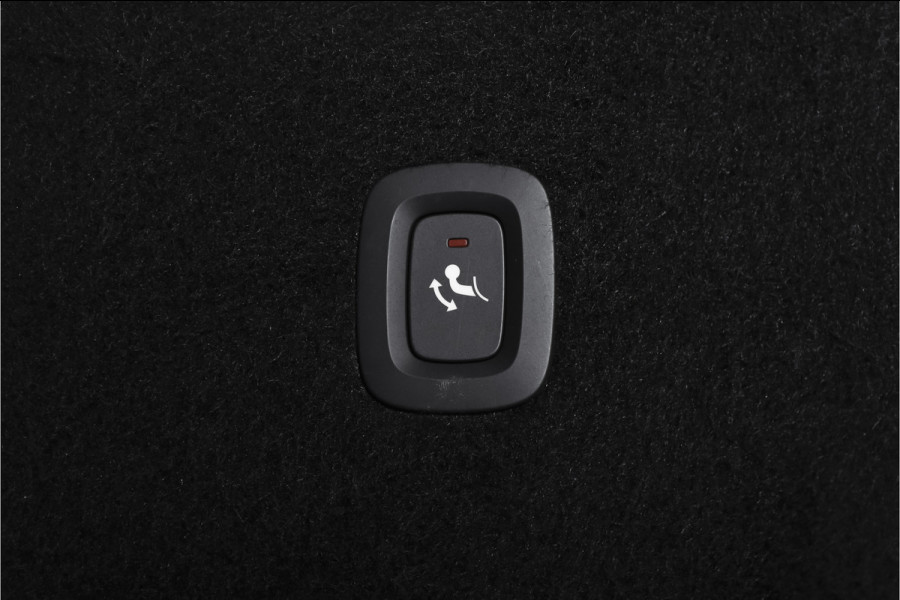 Volvo XC60 2.0 T8 Plug-in hybrid AWD Plus Black Edition - Facelift MY26 | S/K Panodak | Elek. Trekhaak | 360 Camera | Head-Up | Harmon/Kardon | Dig.Cockpit | Adapt.Cruise | Stoel-+Stuurverw. | NAV+App.Connect | Auto.Airco | LM 21" | 0120