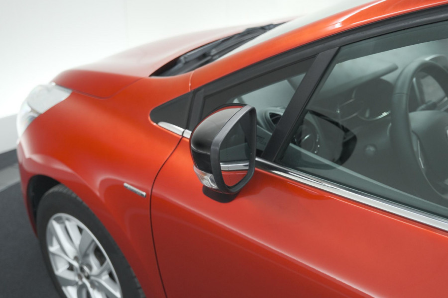 Renault Clio TCe 90 Limited | Trekhaak | Parkeersensoren | Navigatie