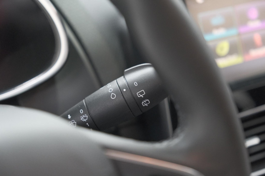 Renault Clio TCe 90 Limited | Trekhaak | Parkeersensoren | Navigatie