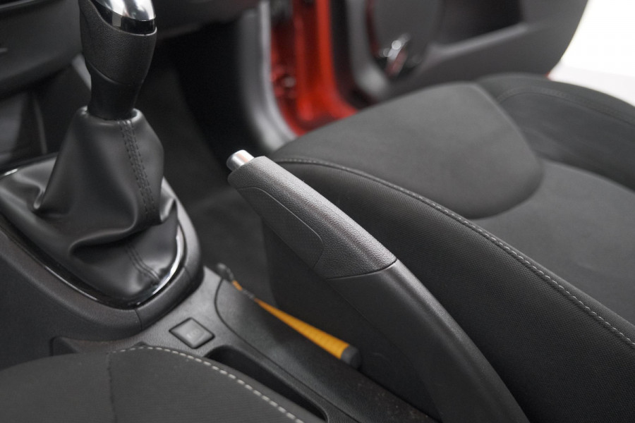 Renault Clio TCe 90 Limited | Trekhaak | Parkeersensoren | Navigatie