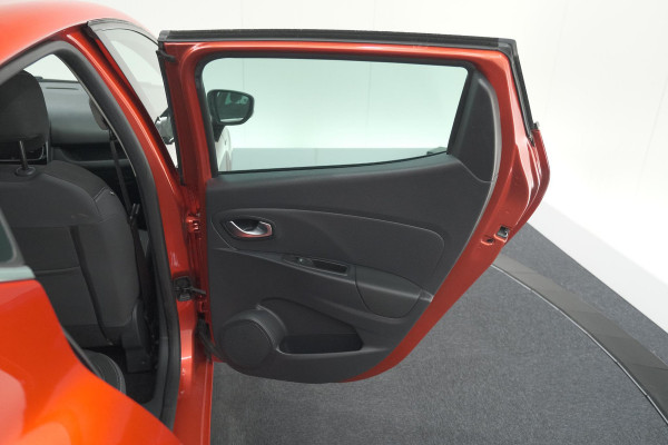 Renault Clio TCe 90 Limited | Trekhaak | Parkeersensoren | Navigatie