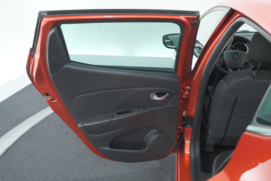 Renault Clio TCe 90 Limited | Trekhaak | Parkeersensoren | Navigatie