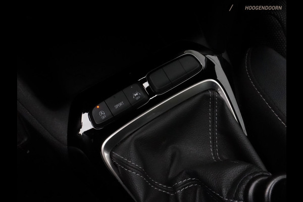 Opel Corsa 1.2 Turbo GS Line Black Edition 100pk (ACHTERUITRIJCAMERA,CLIMATE,APPLE CARPLAY,LM-VELGEN,DIGI,CRUISE,TOPCONDITIE)