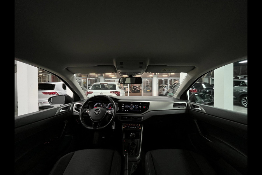 Volkswagen Polo 1.0 Business | PDC | Clima | Stoelverwarming |