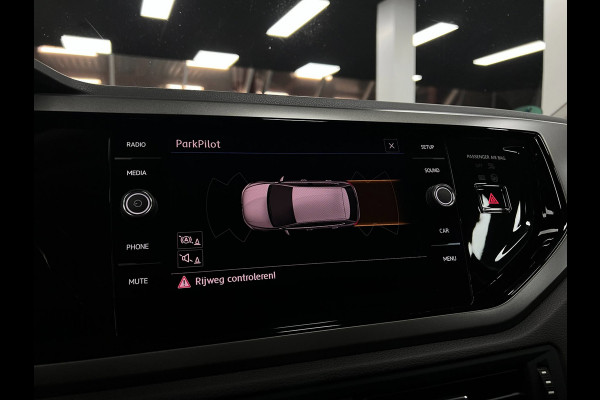 Volkswagen Polo 1.0 Business | PDC | Clima | Stoelverwarming |
