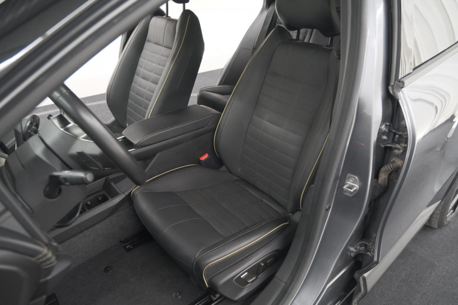 Renault Mégane E-Tech EV60 Optimum Charge Iconic | Adaptieve Cruise Control | Winterpakket | Dodehoekdetectie | Harman Kardon