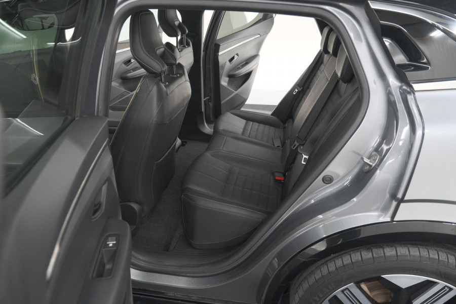 Renault Mégane E-Tech EV60 Optimum Charge Iconic | Adaptieve Cruise Control | Winterpakket | Dodehoekdetectie | Harman Kardon