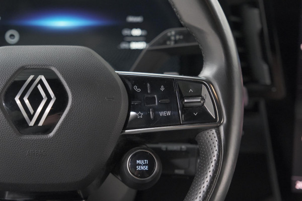 Renault Mégane E-Tech EV60 Optimum Charge Iconic | Adaptieve Cruise Control | Winterpakket | Dodehoekdetectie | Harman Kardon