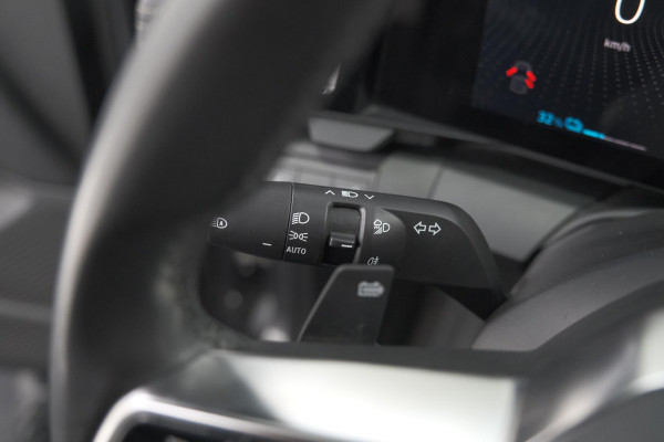 Renault Mégane E-Tech EV60 Optimum Charge Iconic | Adaptieve Cruise Control | Winterpakket | Dodehoekdetectie | Harman Kardon