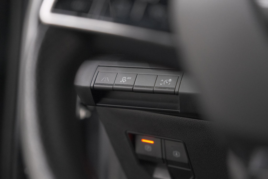 Renault Mégane E-Tech EV60 Optimum Charge Iconic | Adaptieve Cruise Control | Winterpakket | Dodehoekdetectie | Harman Kardon