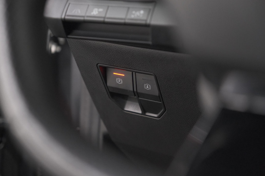 Renault Mégane E-Tech EV60 Optimum Charge Iconic | Adaptieve Cruise Control | Winterpakket | Dodehoekdetectie | Harman Kardon