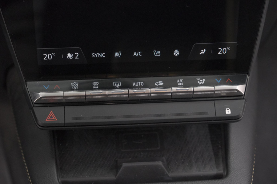 Renault Mégane E-Tech EV60 Optimum Charge Iconic | Adaptieve Cruise Control | Winterpakket | Dodehoekdetectie | Harman Kardon