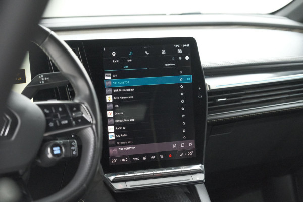 Renault Mégane E-Tech EV60 Optimum Charge Iconic | Adaptieve Cruise Control | Winterpakket | Dodehoekdetectie | Harman Kardon