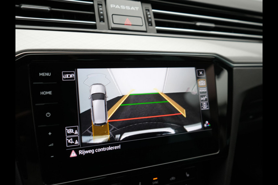 Volkswagen Passat Variant 1.4 TSI GTE Business PHEV 218pk Dealer O.H. | Trekhaak Af Fabriek | Adaptive Cruise | Camera | Sportstoelen Massage & Memory | Keyless | Apple Carplay | Blis | Stoelverwarming | Navigatie | DAB | Plug In Hybrid |