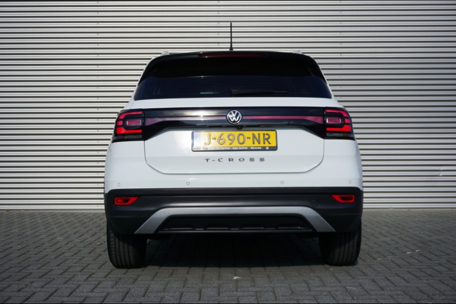 Volkswagen T-Cross 116PK Style Automaat | ADAPTIVE CRUISE | CAMERA | WINTERPACK
