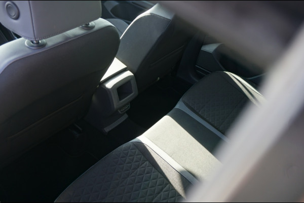 Volkswagen T-Cross 116PK Style Automaat | ADAPTIVE CRUISE | CAMERA | WINTERPACK