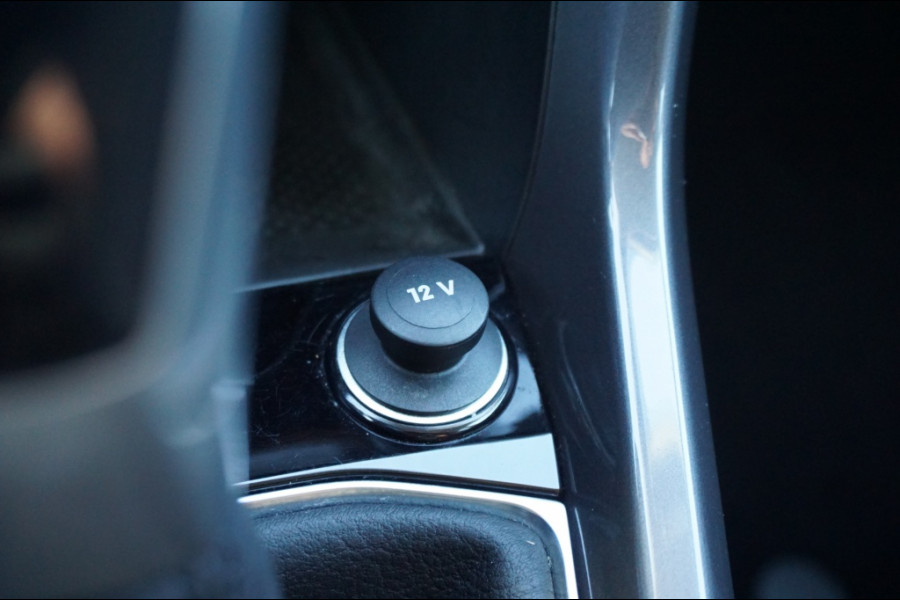 Volkswagen T-Cross 116PK Style Automaat | ADAPTIVE CRUISE | CAMERA | WINTERPACK