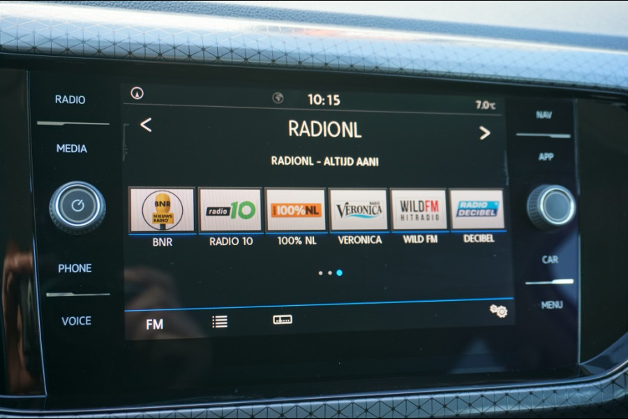 Volkswagen T-Cross 116PK Style Automaat | ADAPTIVE CRUISE | CAMERA | WINTERPACK