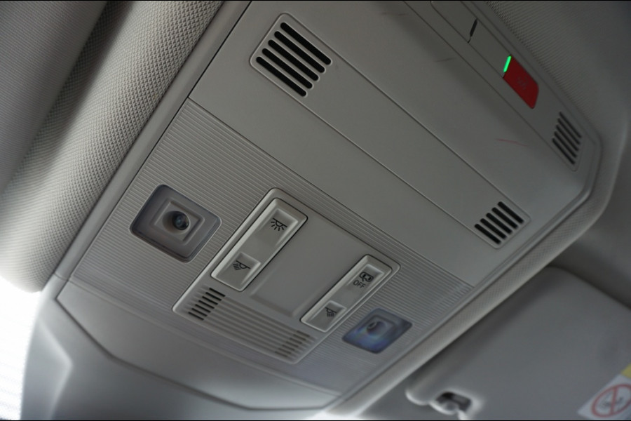 Volkswagen T-Cross 116PK Style Automaat | ADAPTIVE CRUISE | CAMERA | WINTERPACK