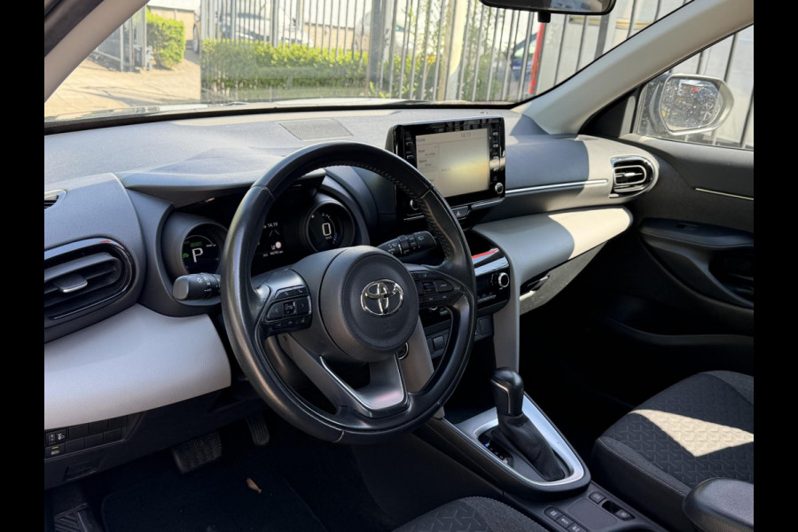 Toyota Yaris Cross 1.5 Hybrid ACTIVE . APPLE CARPLAY & ANDRIOD AUTO . ACHTERUITRIJ CAMERA . ADAPTIEVE CRUISE CONTROL .