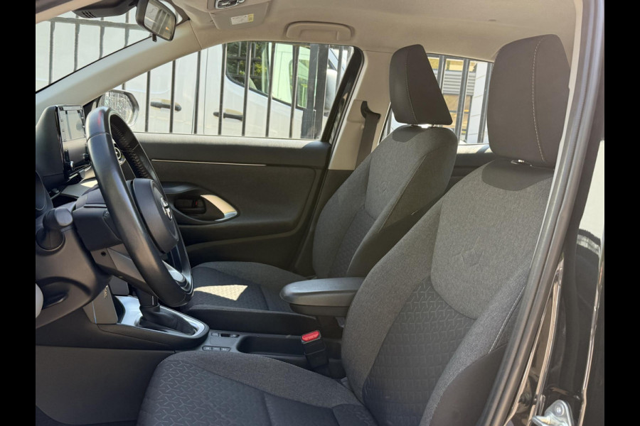 Toyota Yaris Cross 1.5 Hybrid ACTIVE . APPLE CARPLAY & ANDRIOD AUTO . ACHTERUITRIJ CAMERA . ADAPTIEVE CRUISE CONTROL .