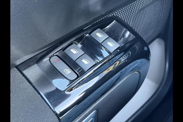 Citroën C3 1.2 PureTech S&S Shine Camera,Navi,D-riem vervangen in 2024,Keyless,PDc V+A,Clima,Cruise,Rijstrooksensor,Dodehoek,N.A.P,110pk,Lm velgen,N.A.P,Apk tot 03-2027