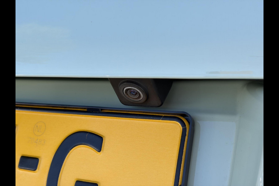 Citroën C3 1.2 PureTech S&S Shine Camera,Navi,D-riem vervangen in 2024,Keyless,PDc V+A,Clima,Cruise,Rijstrooksensor,Dodehoek,N.A.P,110pk,Lm velgen,N.A.P,Apk tot 03-2027