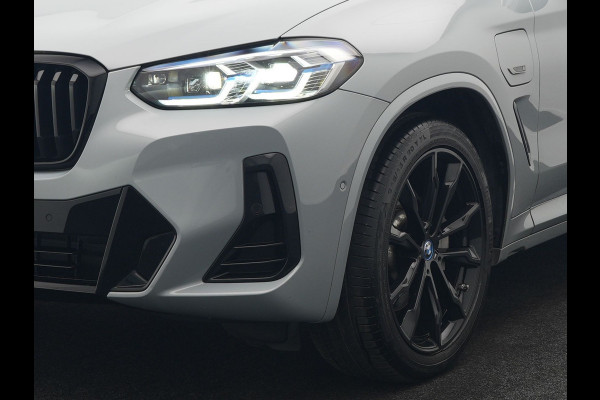 BMW X3 xDrive30e M Sport PHEV 293pk Dealer O.H. | Head Up | Laser LED | 360 Camera | Lederen Sportstoelen Verwarmd | Keyless | Blis | Apple Carplay | Hifi Audio | Sfeerverlichting | Navigatie | DAB | Cruise Control | 20"L.M | Plug In Hybrid |