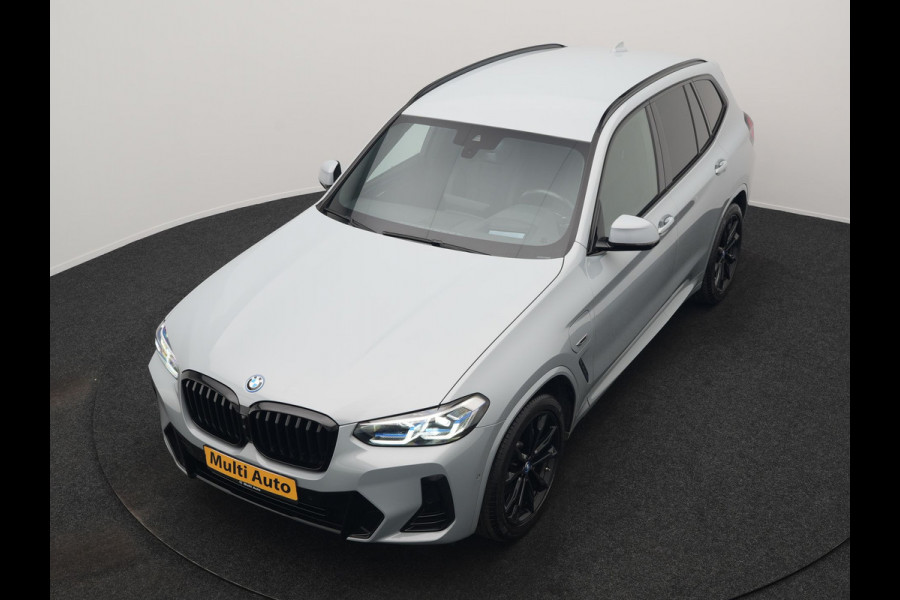 BMW X3 xDrive30e M Sport PHEV 293pk Dealer O.H. | Head Up | Laser LED | 360 Camera | Lederen Sportstoelen Verwarmd | Keyless | Blis | Apple Carplay | Hifi Audio | Sfeerverlichting | Navigatie | DAB | Cruise Control | 20"L.M | Plug In Hybrid |