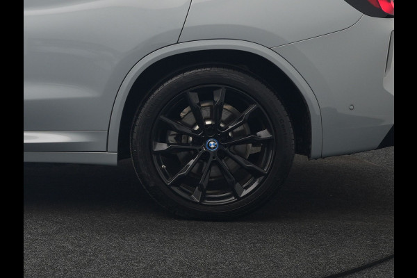 BMW X3 xDrive30e M Sport PHEV 293pk Dealer O.H. | Head Up | Laser LED | 360 Camera | Lederen Sportstoelen Verwarmd | Keyless | Blis | Apple Carplay | Hifi Audio | Sfeerverlichting | Navigatie | DAB | Cruise Control | 20"L.M | Plug In Hybrid |