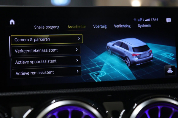 Mercedes-Benz A-Klasse 220 Launch Edition NAP Pano/Carplay/Mem/Sfeer/Acc/360Cam/Vol