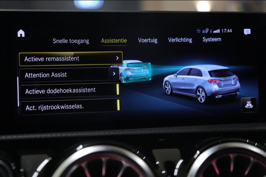 Mercedes-Benz A-Klasse 220 Launch Edition NAP Pano/Carplay/Mem/Sfeer/Acc/360Cam/Vol