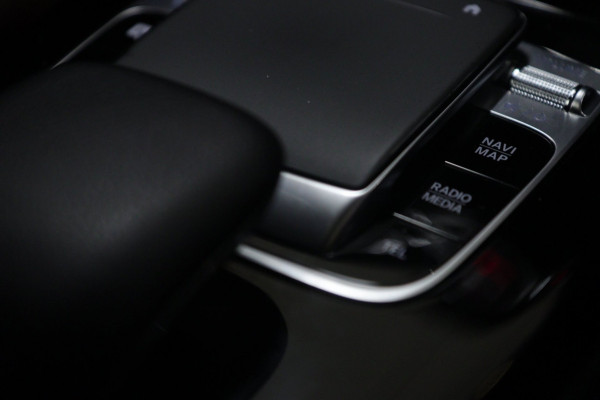 Mercedes-Benz A-Klasse 220 Launch Edition NAP Pano/Carplay/Mem/Sfeer/Acc/360Cam/Vol