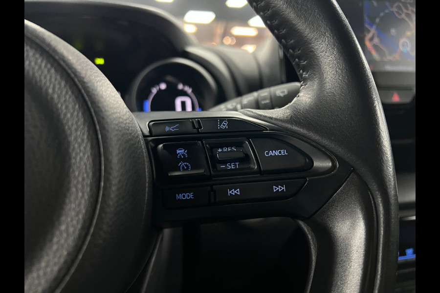 Toyota Yaris 1.5 Hybrid Dynamic | Trekhaak | PDC | Navi
