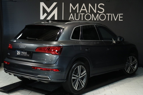 Audi Q5 50 TFSI e quattro S Line / PANODAK / B&O / CAMERA / KEYLESS