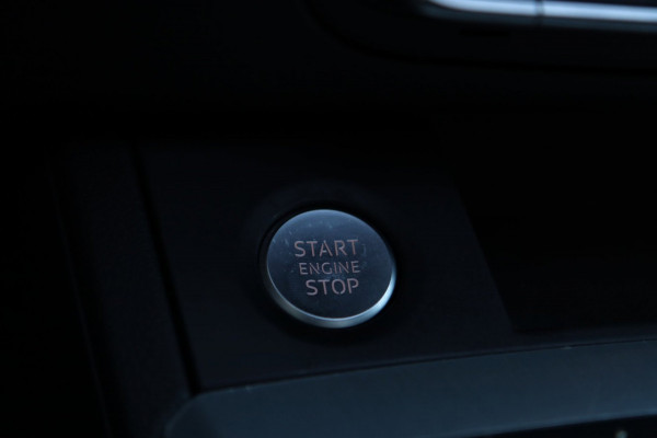 Audi Q5 50 TFSI e quattro S Line / PANODAK / B&O / CAMERA / KEYLESS