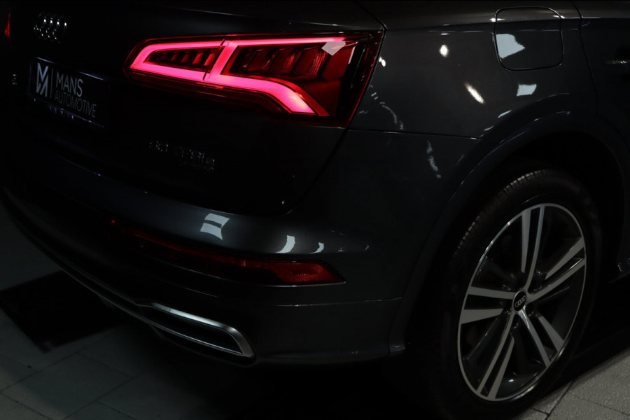 Audi Q5 50 TFSI e quattro S Line / PANODAK / B&O / CAMERA / KEYLESS