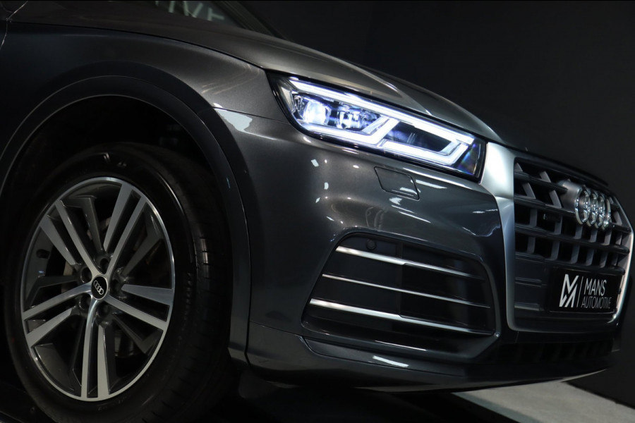 Audi Q5 50 TFSI e quattro S Line / PANODAK / B&O / CAMERA / KEYLESS