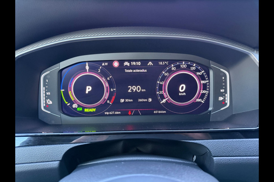 Volkswagen Arteon 1.4TSI Hybrid R-Line | Pano | Virtual |HUD