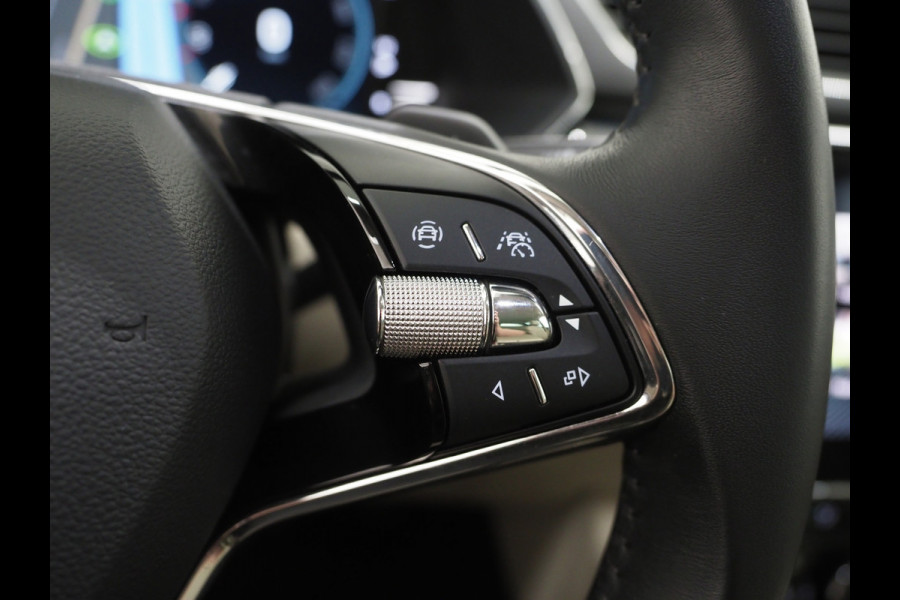 Škoda Superb Combi 1.4 TSI iV Laurin & Klement | Trekhaak | Leder | Canton | 360 | Keyless | Adaptive Cruise | Virtual | Memory | Carplay