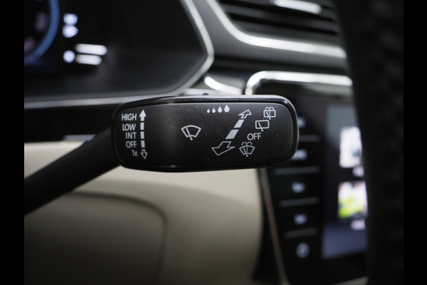 Škoda Superb Combi 1.4 TSI iV Laurin & Klement | Trekhaak | Leder | Canton | 360 | Keyless | Adaptive Cruise | Virtual | Memory | Carplay