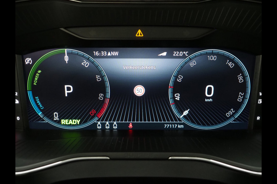 Škoda Superb Combi 1.4 TSI iV Laurin & Klement | Trekhaak | Leder | Canton | 360 | Keyless | Adaptive Cruise | Virtual | Memory | Carplay