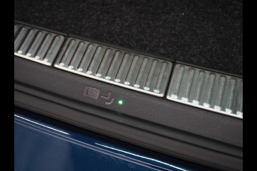 Škoda Superb Combi 1.4 TSI iV Laurin & Klement | Trekhaak | Leder | Canton | 360 | Keyless | Adaptive Cruise | Virtual | Memory | Carplay