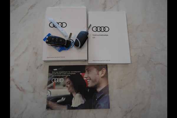 Audi Q3 Sportback 45 TFSI e Full Black | Panoramadak | Leder | Sfeerlicht | Cruise | DAB | Virtual | Donkere Hemel | Carplay
