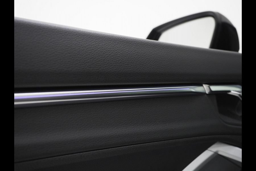 Audi Q3 Sportback 45 TFSI e Full Black | Panoramadak | Leder | Sfeerlicht | Cruise | DAB | Virtual | Donkere Hemel | Carplay