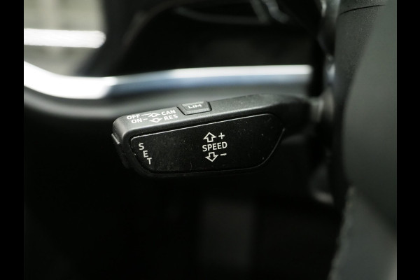 Audi Q3 Sportback 45 TFSI e Full Black | Panoramadak | Leder | Sfeerlicht | Cruise | DAB | Virtual | Donkere Hemel | Carplay