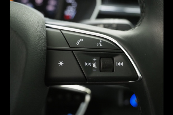 Audi Q3 Sportback 45 TFSI e Full Black | Panoramadak | Leder | Sfeerlicht | Cruise | DAB | Virtual | Donkere Hemel | Carplay
