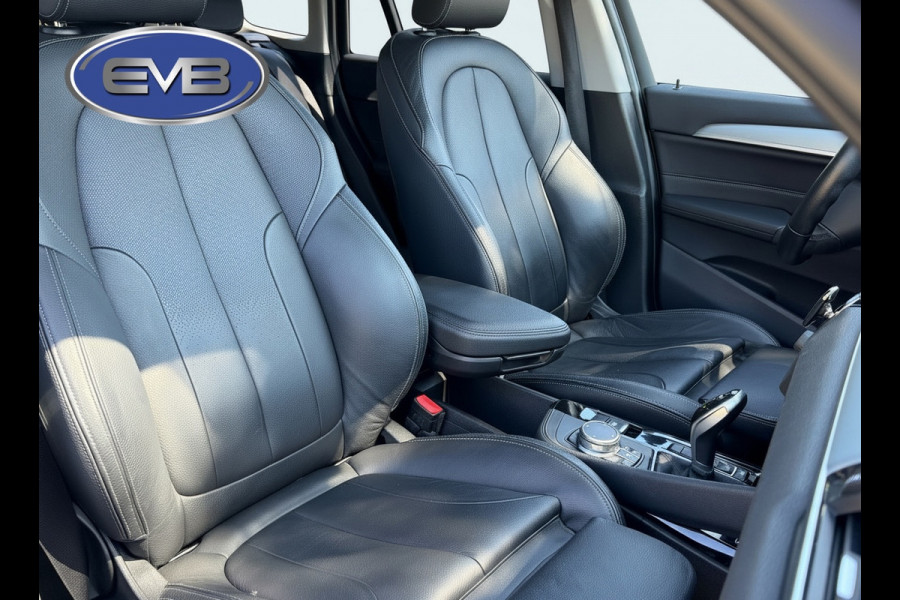 BMW X1 SDrive20i AUTOMAAT 192 pk Orange Sport Edition, lederen sportinterieur,stoelverwarming, elect achterklep, NL auto met nap