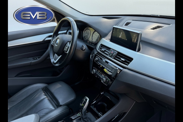 BMW X1 SDrive20i AUTOMAAT 192 pk Orange Sport Edition, lederen sportinterieur,stoelverwarming, elect achterklep, NL auto met nap