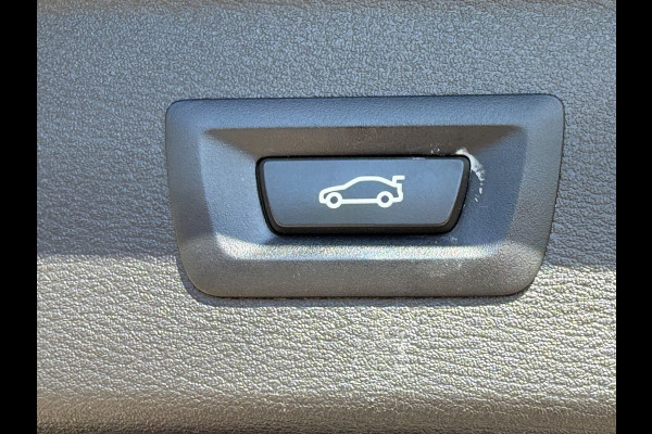 BMW X1 SDrive20i AUTOMAAT 192 pk Orange Sport Edition, lederen sportinterieur,stoelverwarming, elect achterklep, NL auto met nap